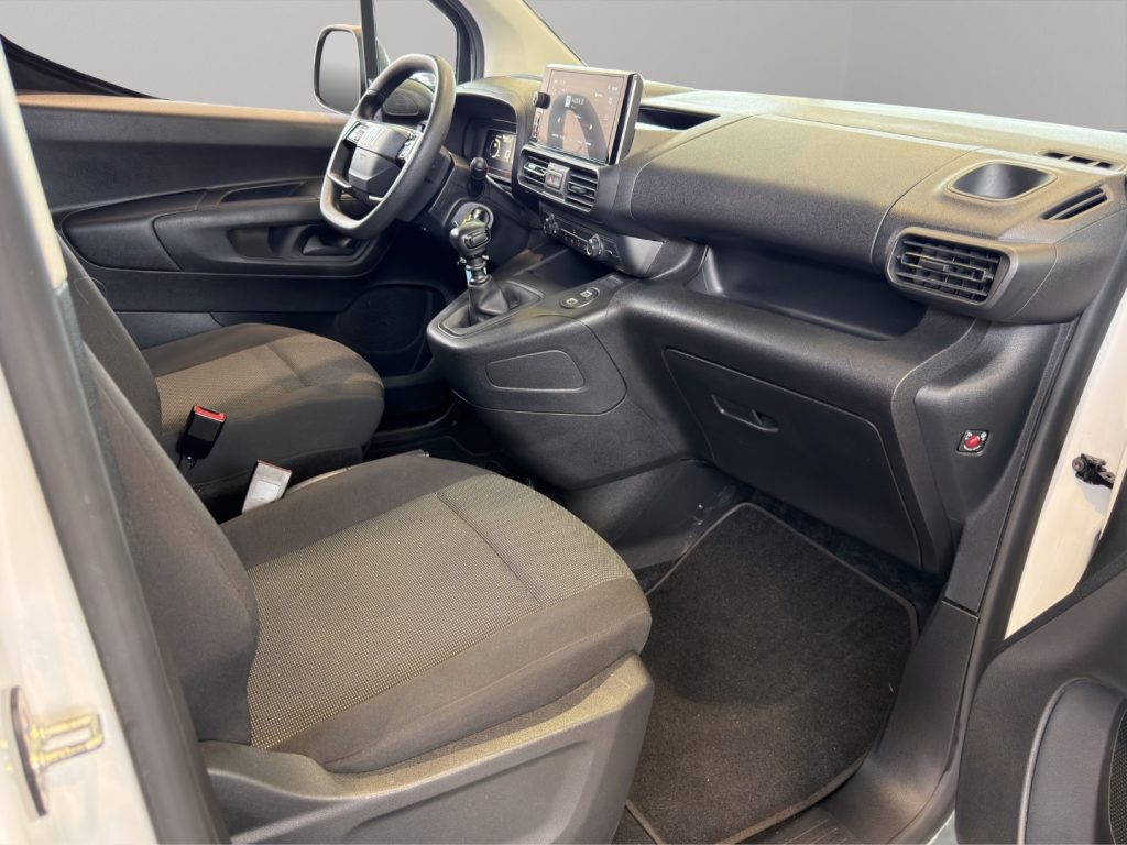 FIAT Doblo 1.5D 100CV - 9