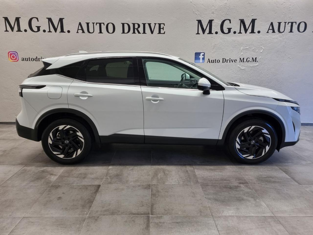 NISSAN Qashqai MHEV 158 CV Xtronic N-Connecta - 4