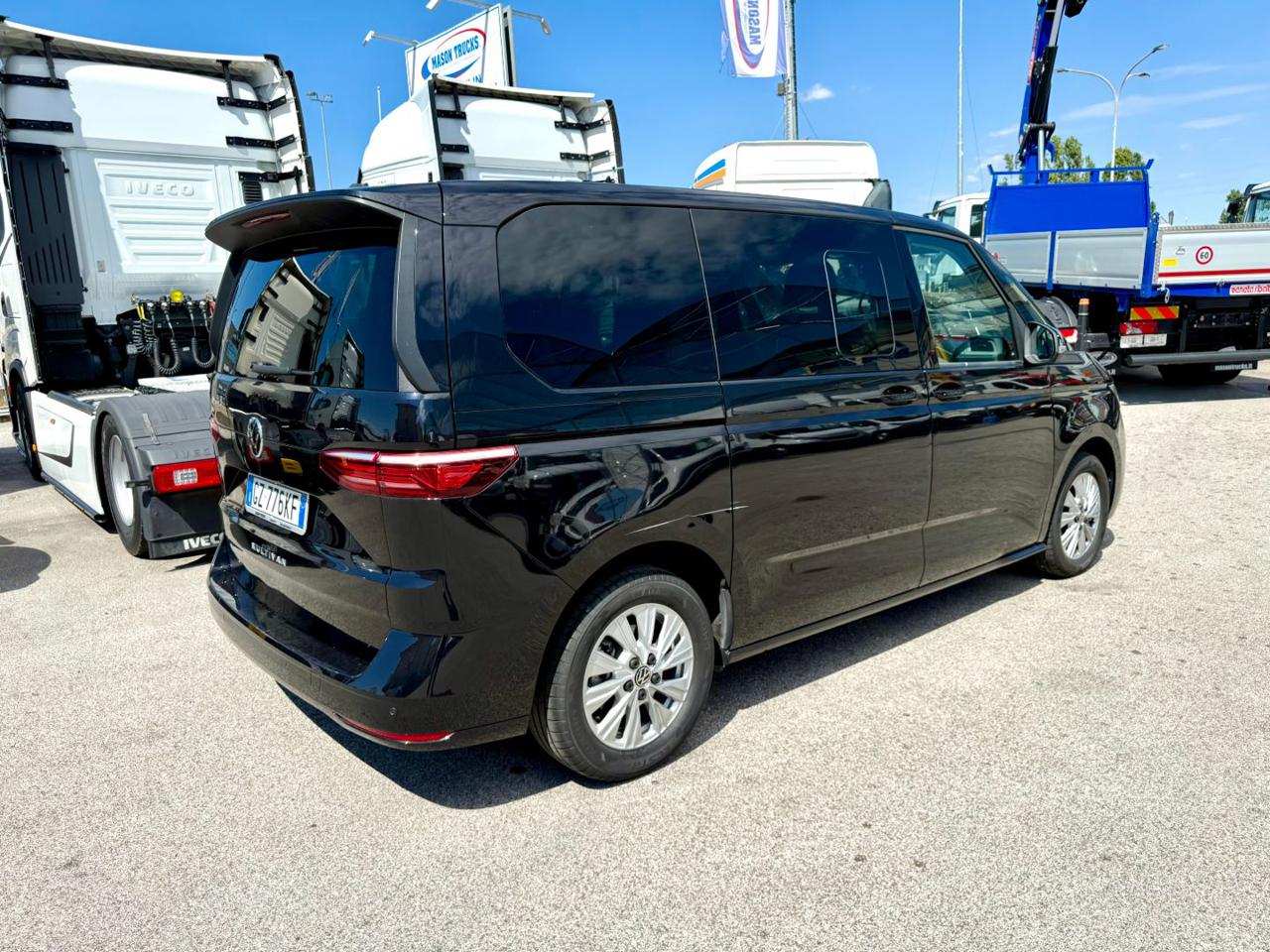 VOLKSWAGEN T7 MULTIVAN 2.0 TDI 150cv SPACE DSG - 4