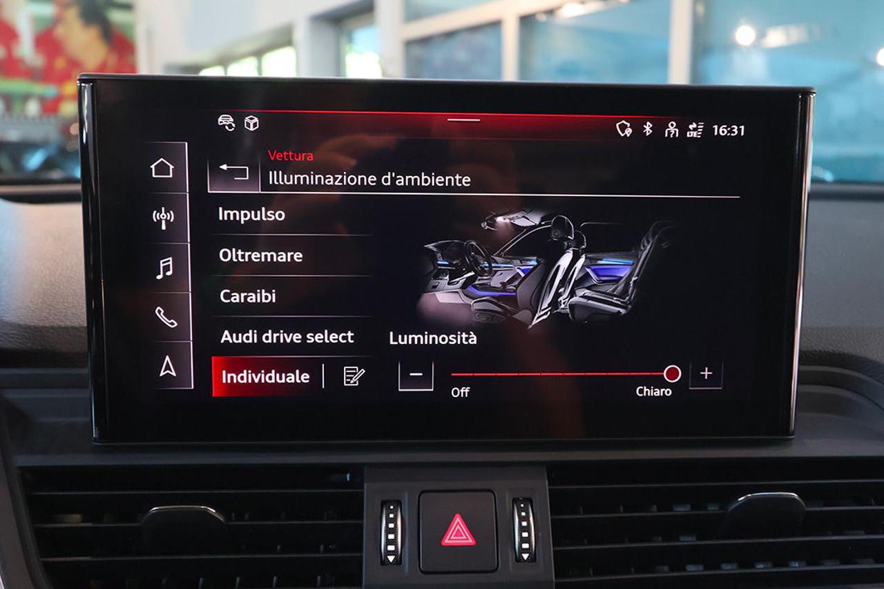 AUDI Q5 40 TDI Sportback Quattro S-Tronic S-Line - 29