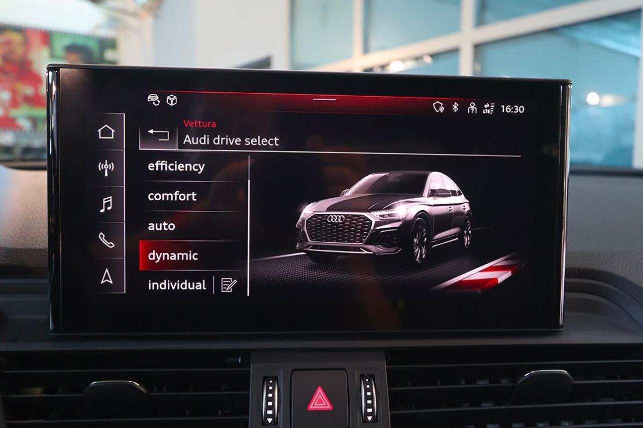 AUDI Q5 40 TDI Sportback Quattro S-Tronic S-Line - 27