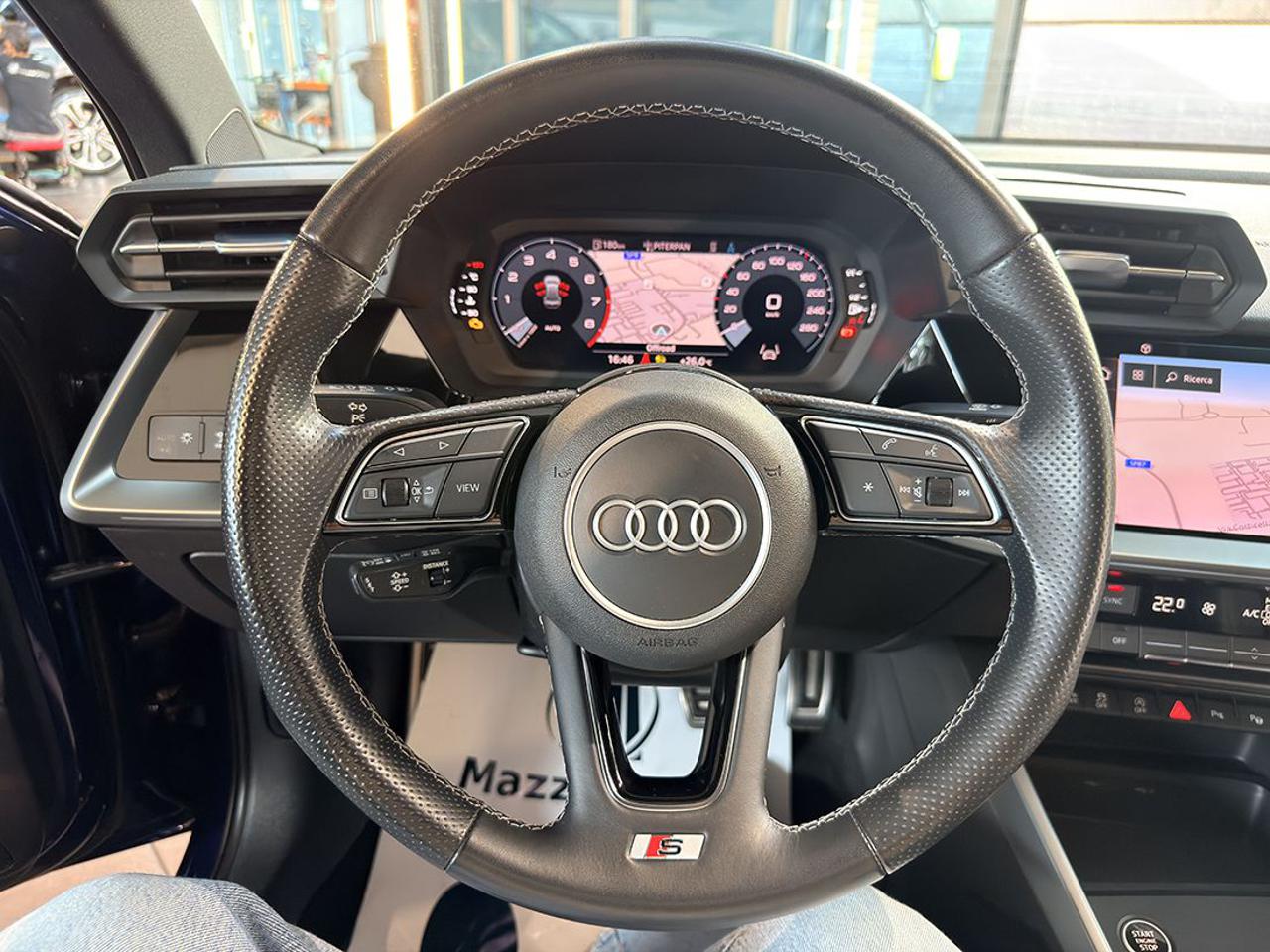 AUDI A3 35 TFSI Sedan S-Line - 18