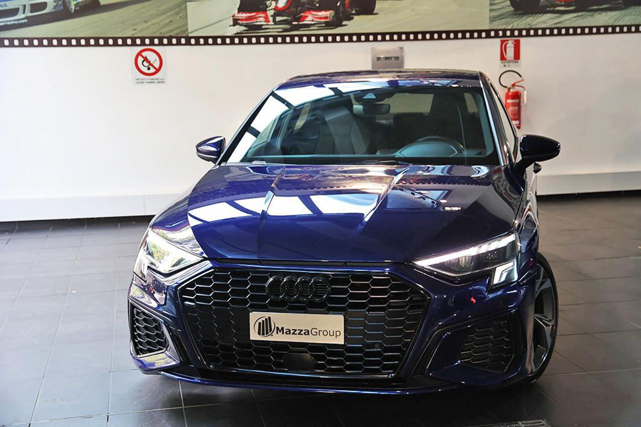 AUDI A3 35 TFSI Sedan S-Line - 5