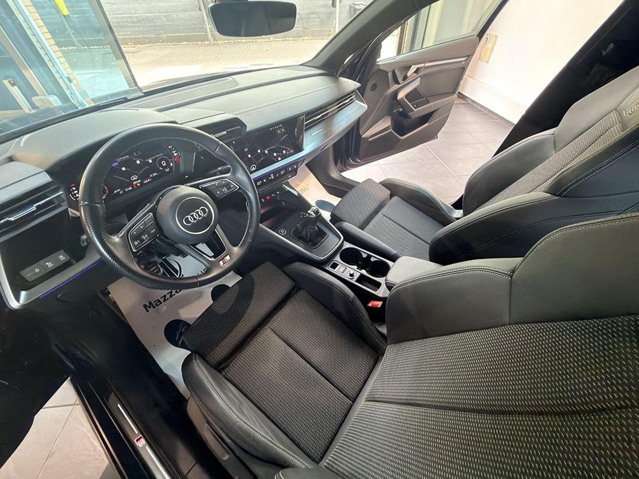 AUDI A3 35 TFSI Sedan S-Line - 11