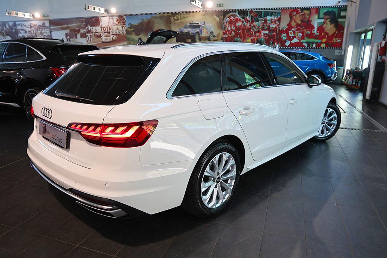 AUDI A4 35 TDI Avant S-Tronic Business Advanced - 9