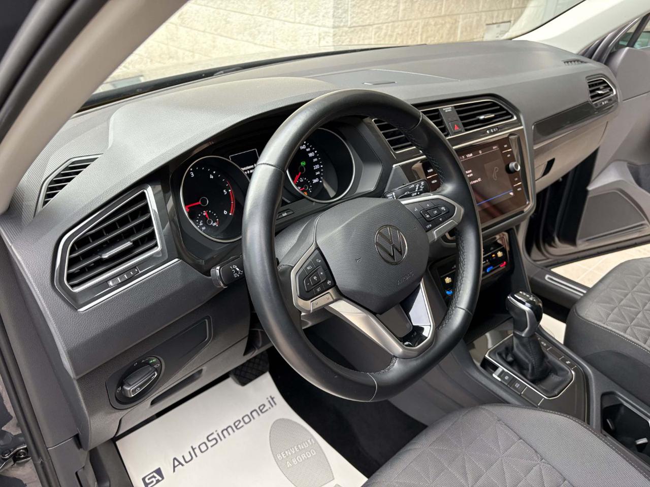 VOLKSWAGEN Tiguan 2.0 TDI 150 CV SCR DSG Life - 12