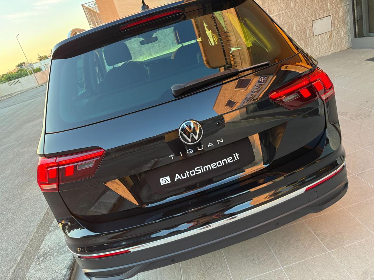 VOLKSWAGEN Tiguan 2.0 TDI 150 CV SCR DSG Life - 32