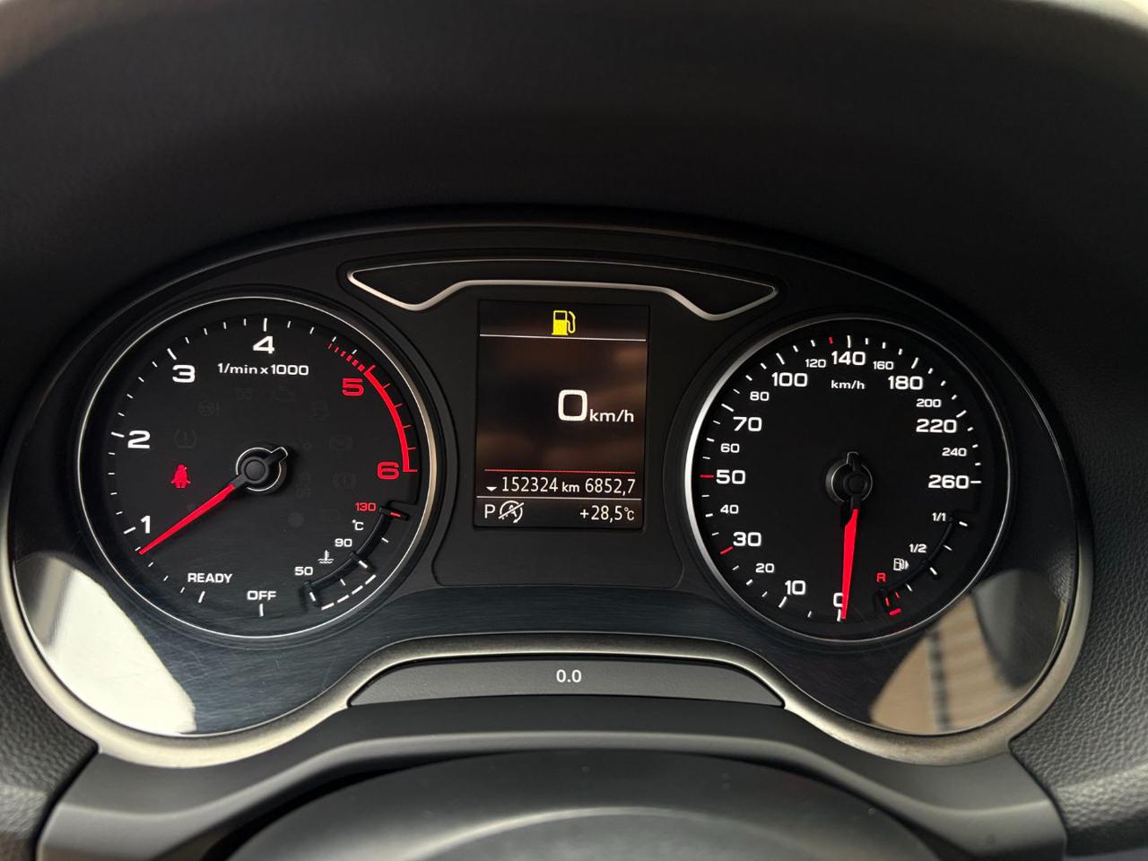 AUDI Q2 30 1.6 TDI S tronic Admired CARPLAY-FARI LED - 24