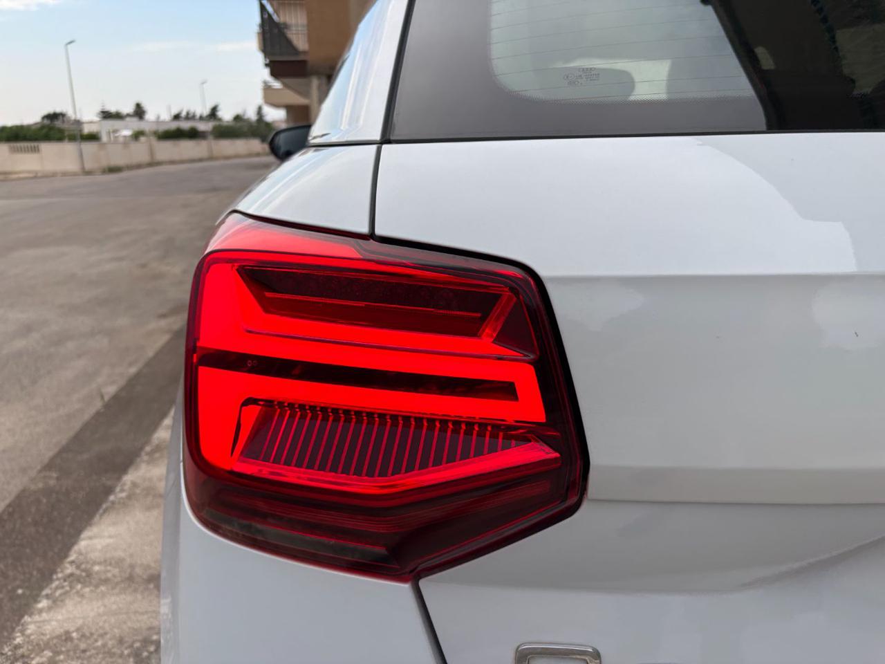 AUDI Q2 30 1.6 TDI S tronic Admired CARPLAY-FARI LED - 32