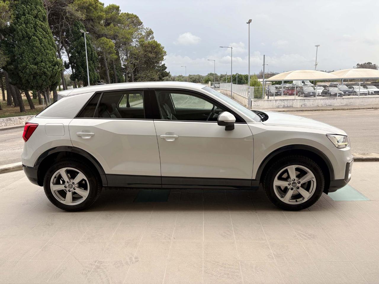 AUDI Q2 30 1.6 TDI S tronic Admired CARPLAY-FARI LED - 4