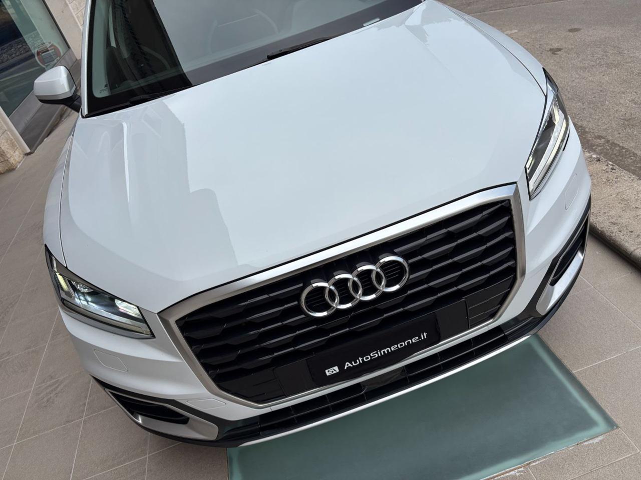 AUDI Q2 30 1.6 TDI S tronic Admired CARPLAY-FARI LED - 30