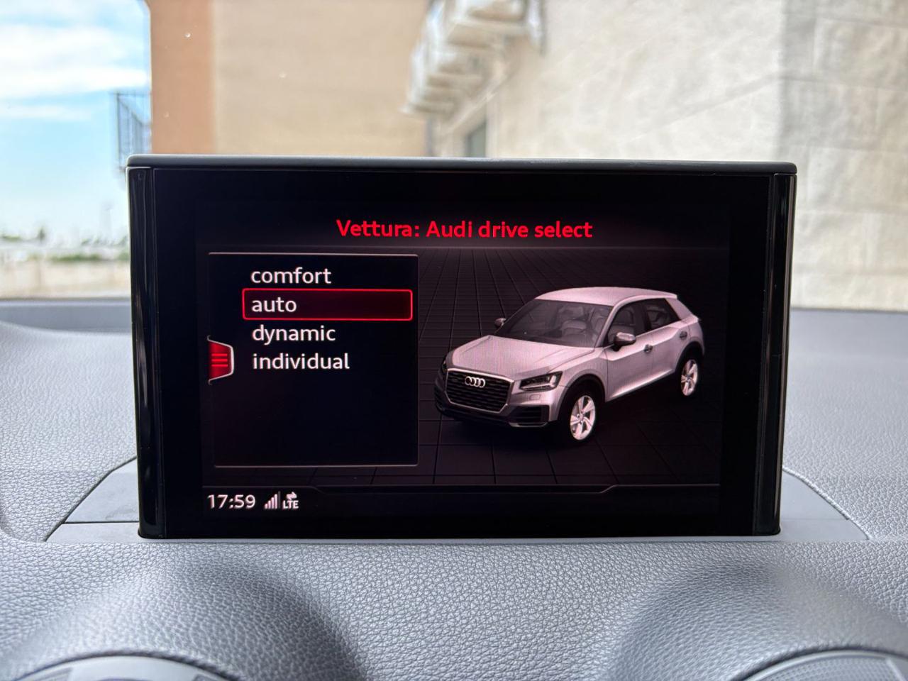AUDI Q2 30 1.6 TDI S tronic Admired CARPLAY-FARI LED - 27