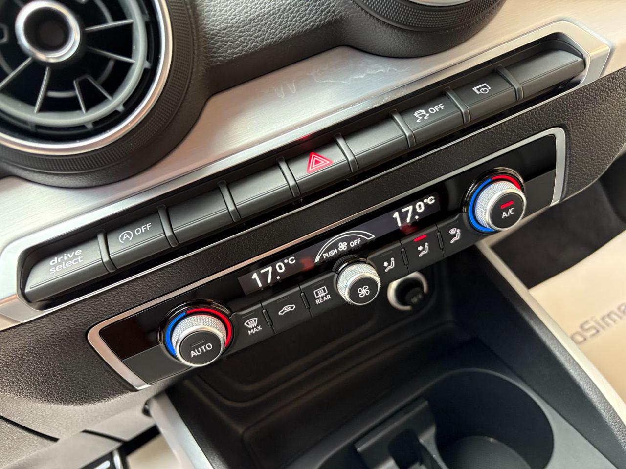 AUDI Q2 30 1.6 TDI S tronic Admired CARPLAY-FARI LED - 20