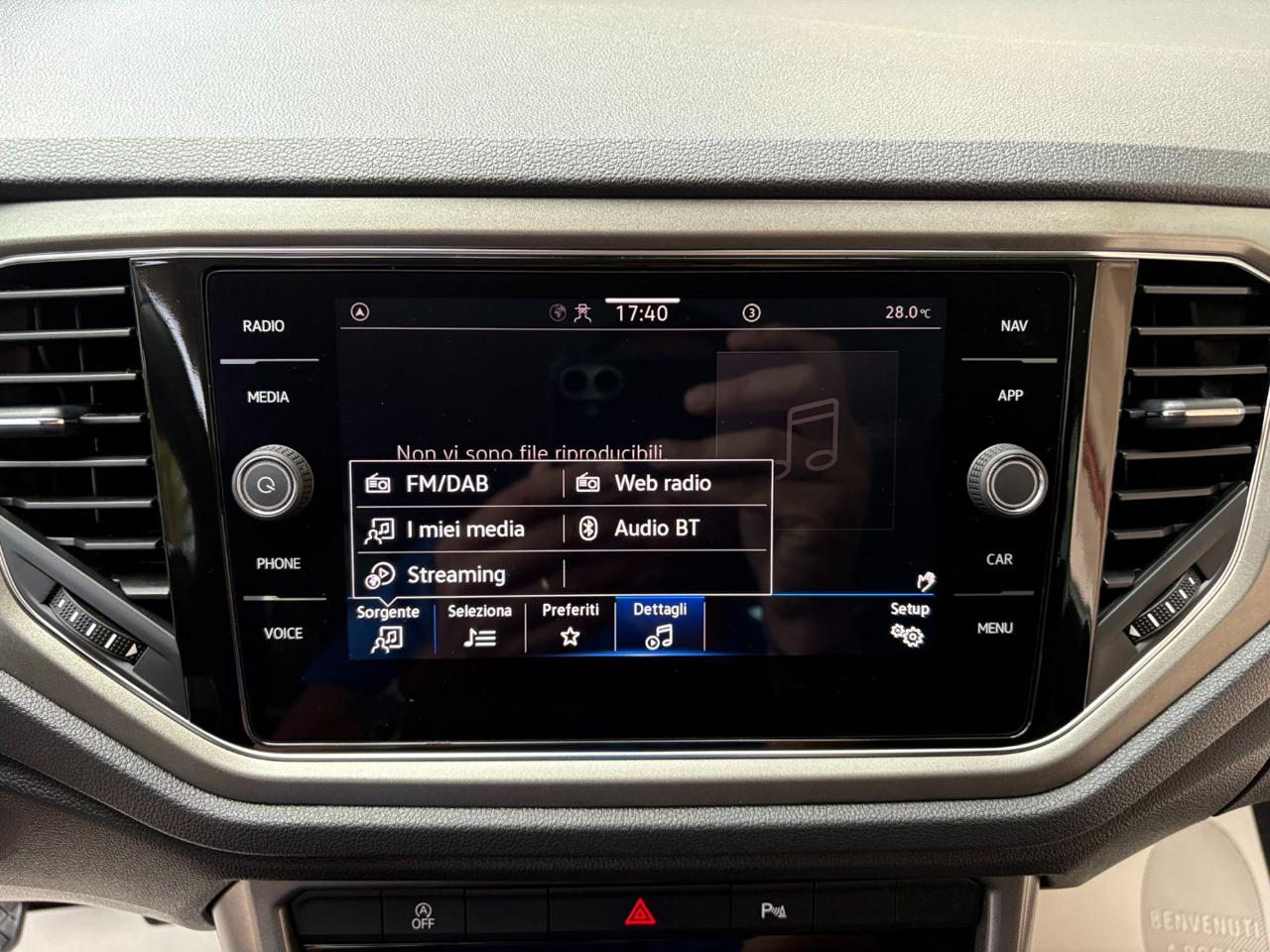 VOLKSWAGEN T-Roc 1.0 TSI Style BlueMotion Technology - 25