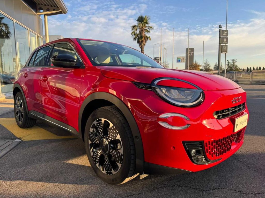 FIAT 600 IV 2023  1.2 hybrid La Prima 110cv auto - 2