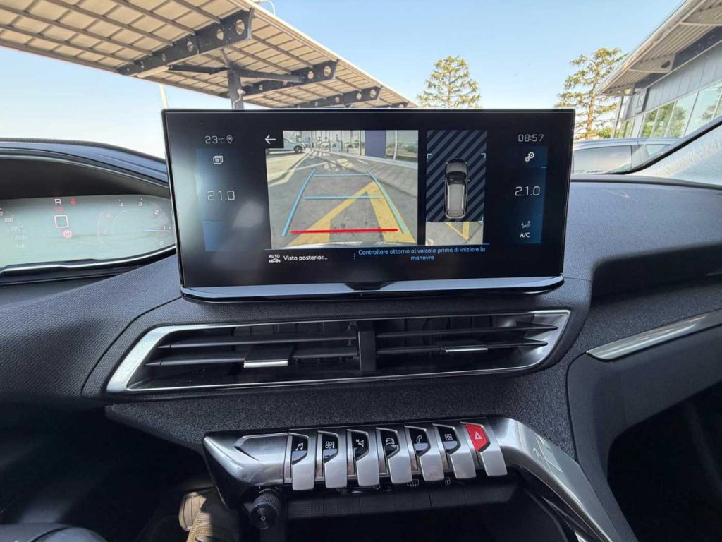 PEUGEOT 3008 1.5 bluehdi Allure Pack s&s 130cv eat8 - 17
