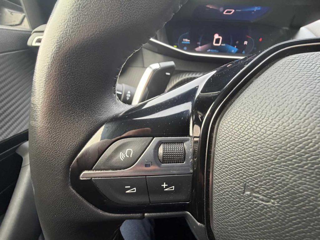 PEUGEOT 2008 1.5 bluehdi Allure s&s 130cv eat8 - 19