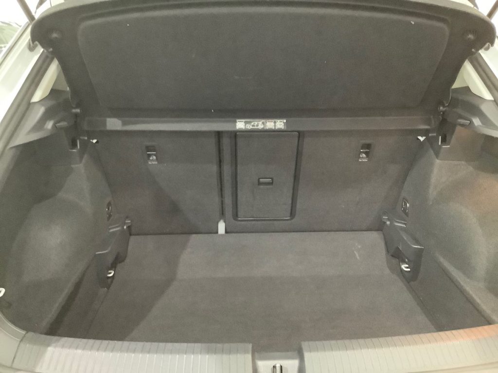 VOLKSWAGEN T-Roc 1.6 TDI SCR Business BlueMotion Technology - 12