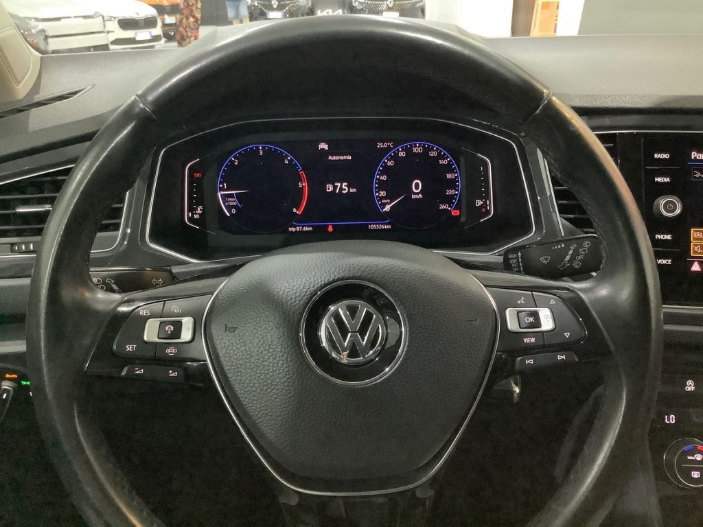 VOLKSWAGEN T-Roc 1.6 TDI SCR Business BlueMotion Technology - 19
