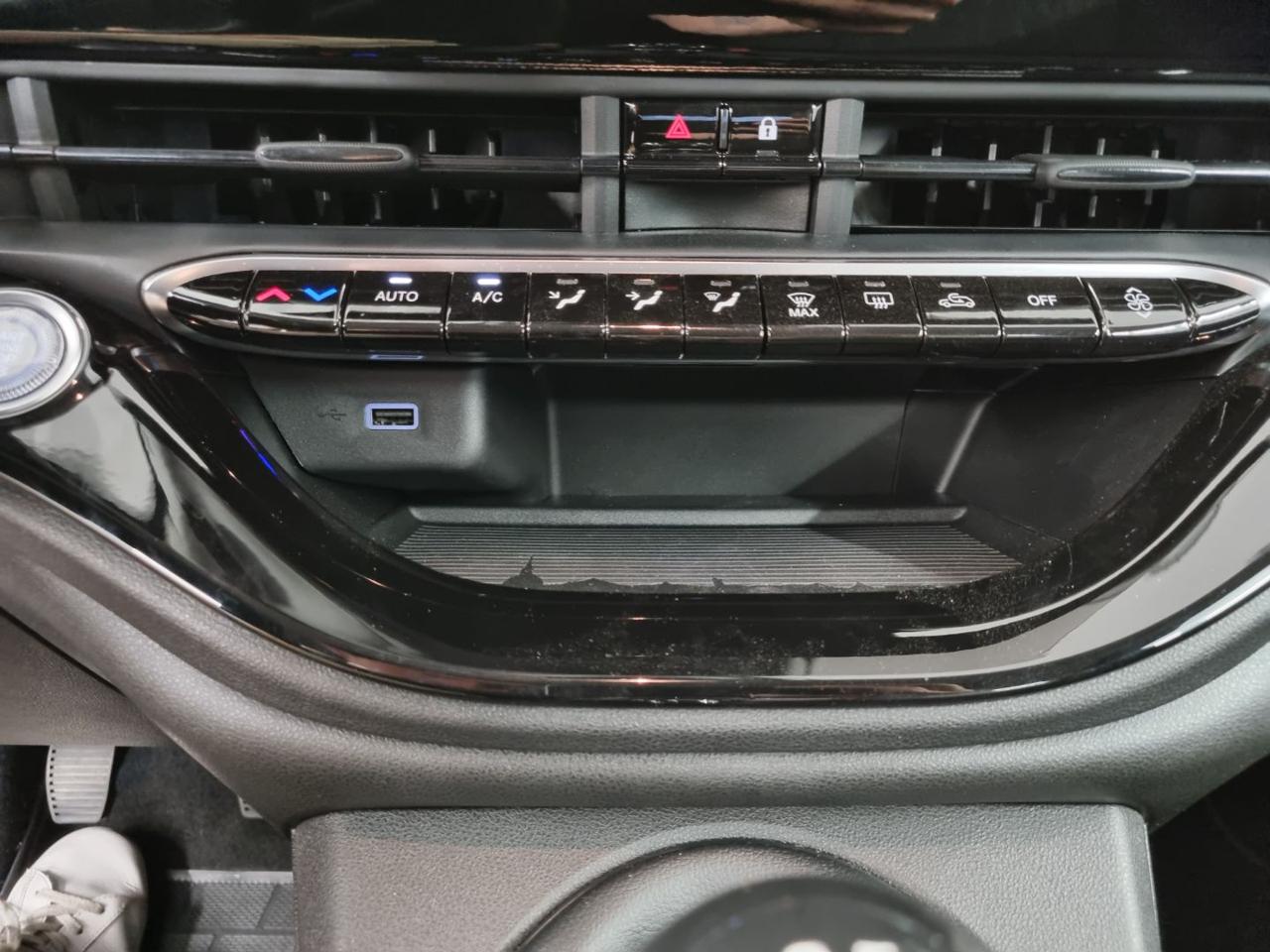 FIAT 500 Berlina Hybrid Icon - 22