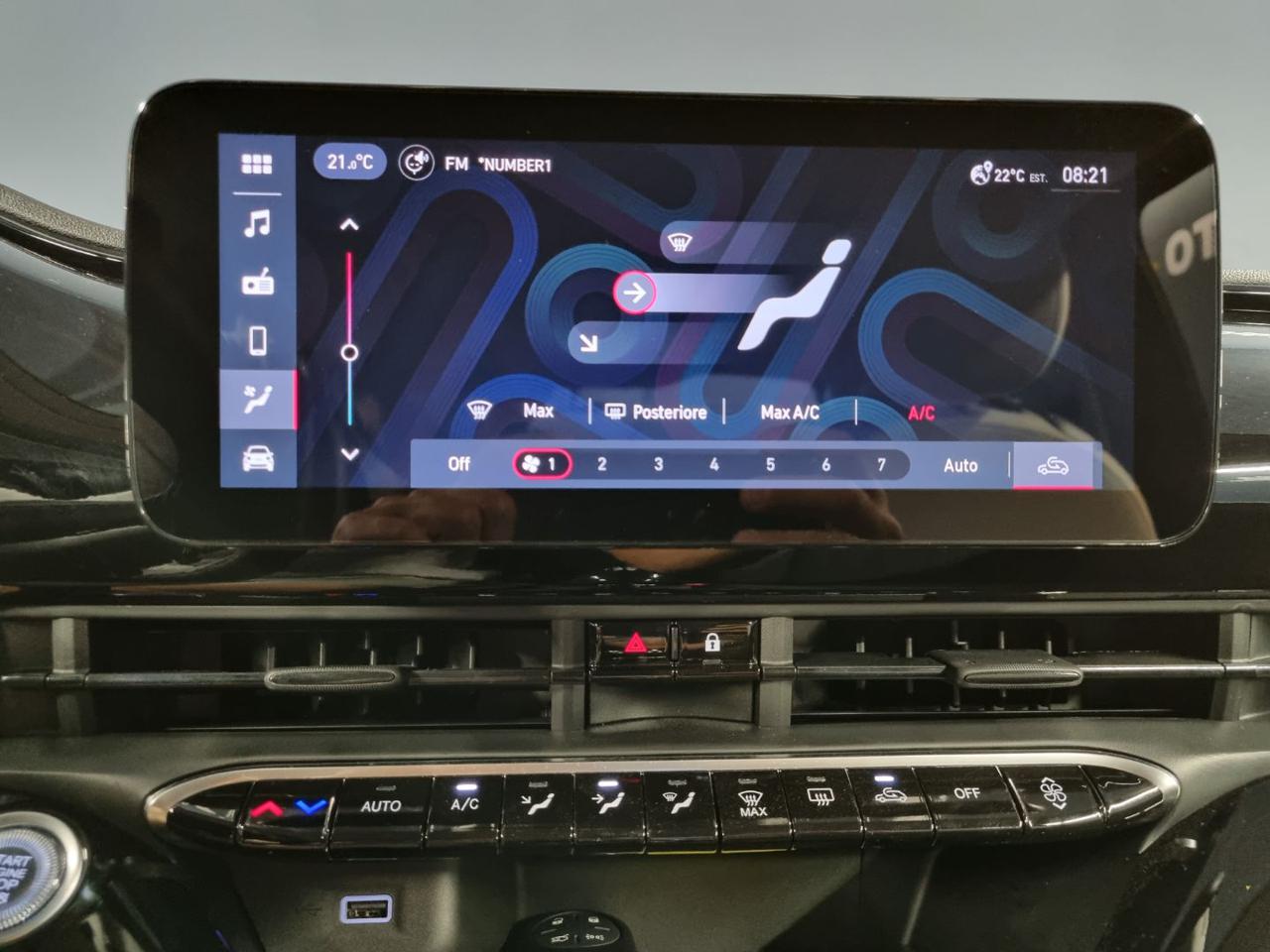 FIAT 500 Berlina Hybrid Icon - 8