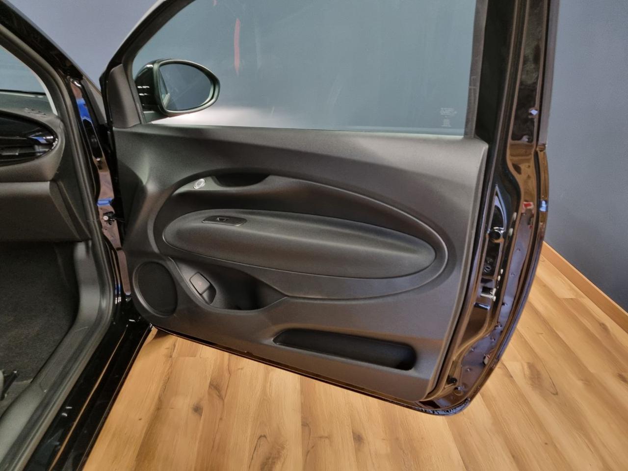 FIAT 500 Berlina Hybrid Icon - 19