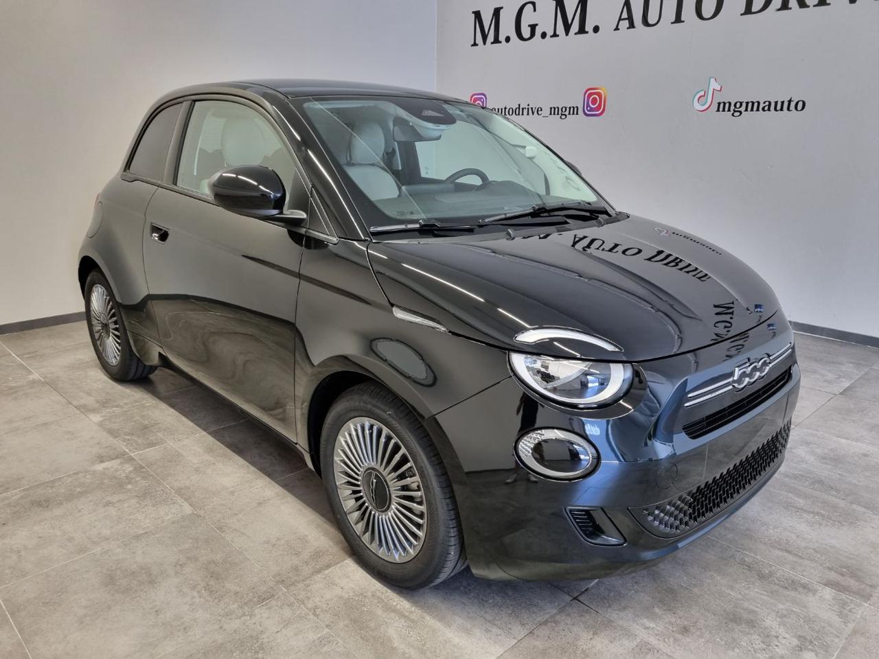 FIAT 500 Berlina Hybrid Icon - 34