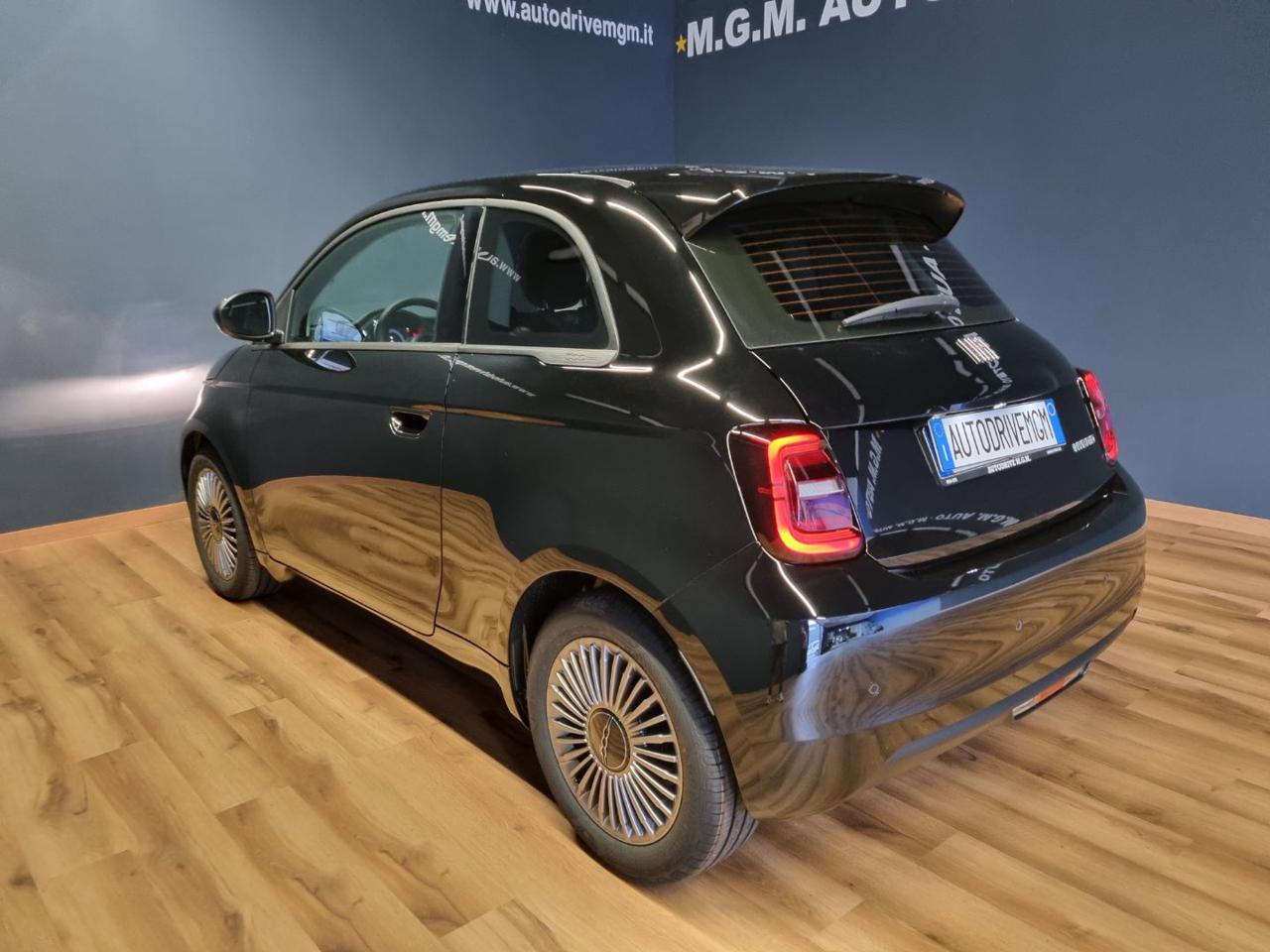 FIAT 500 Berlina Hybrid Icon - 20