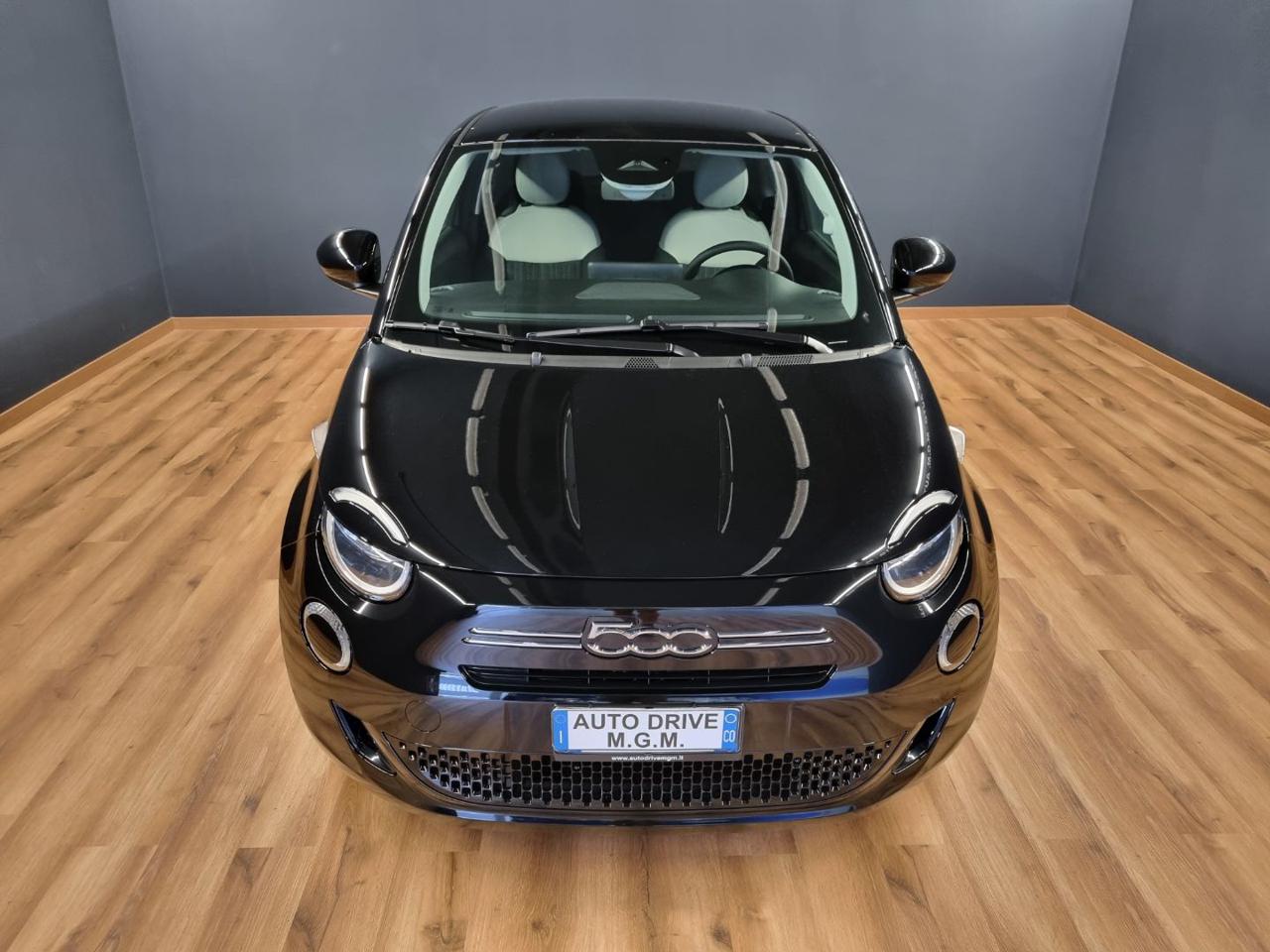 FIAT 500 Berlina Hybrid Icon - 25