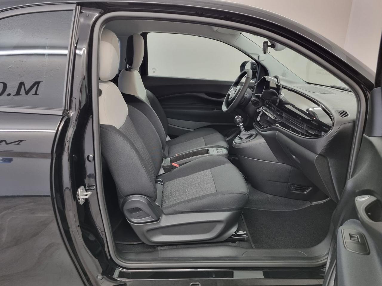 FIAT 500 Berlina Hybrid Icon - 9