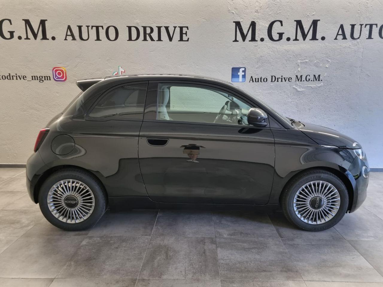 FIAT 500 Berlina Hybrid Icon - 33