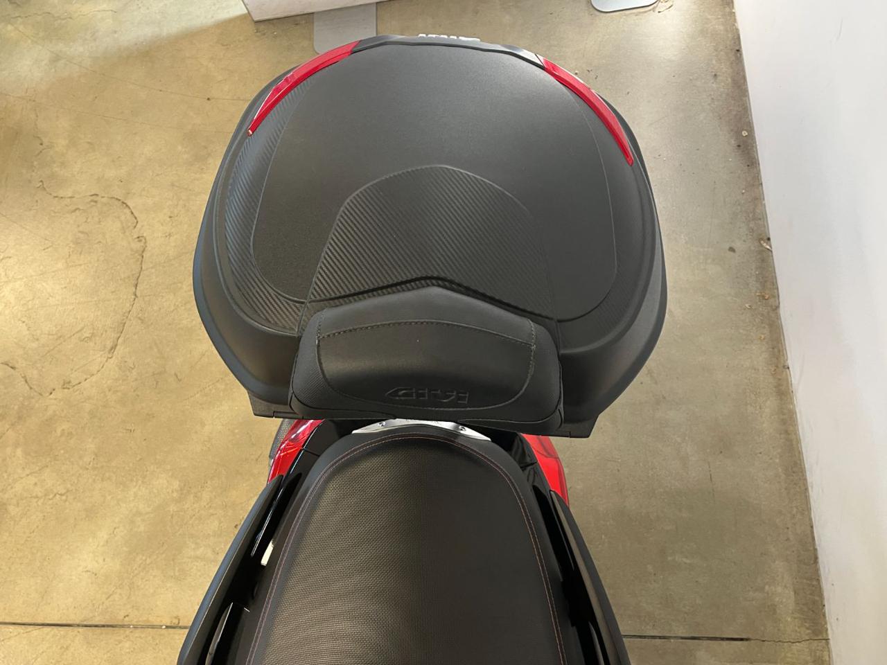 YAMAHA X-Max 250 250 - 8
