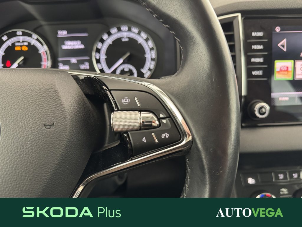 SKODA Karoq 1.0 tsi ambition 110cv - 17
