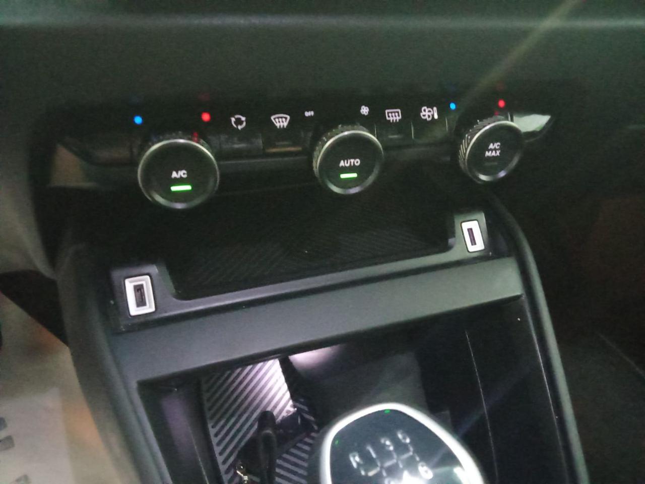 CITROEN C4 PureTech 130 S&S Shine - 17