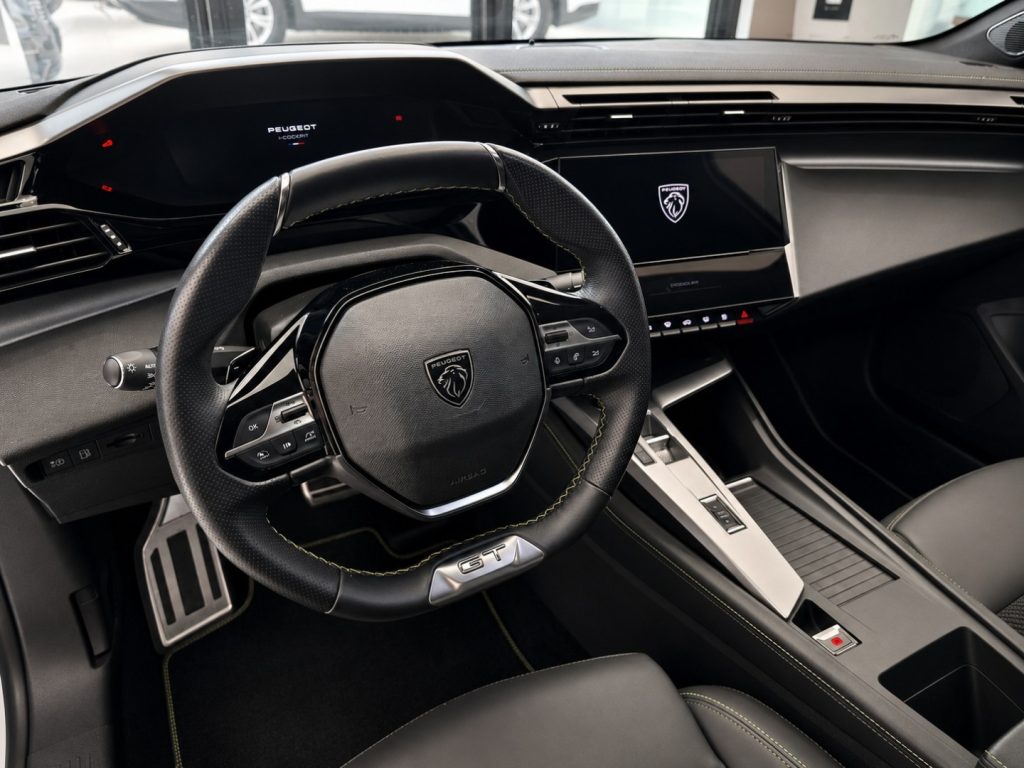 PEUGEOT 308 GT SW Plug-in Hybrid 225 e-EAT8 Pelle Alcantara - 9