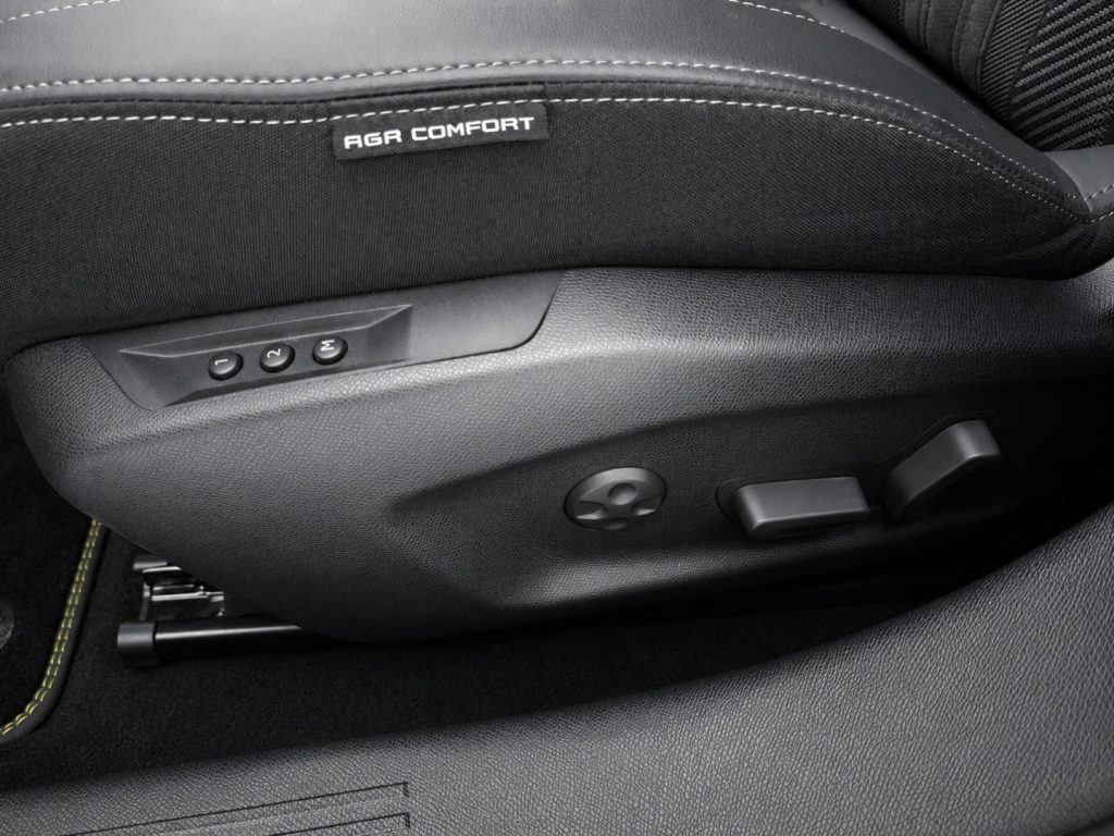 PEUGEOT 308 GT SW Plug-in Hybrid 225 e-EAT8 Pelle Alcantara - 12