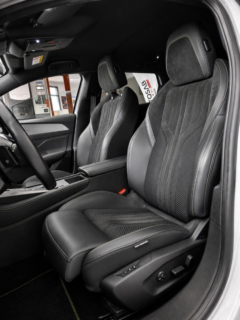 PEUGEOT 308 GT SW Plug-in Hybrid 225 e-EAT8 Pelle Alcantara - 13