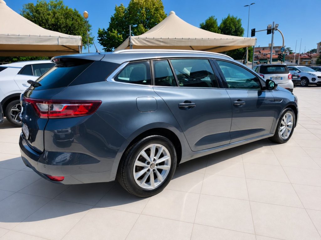 RENAULT Megane Sporter dCi 8V 110 CV Energy R-Link Navi - 4