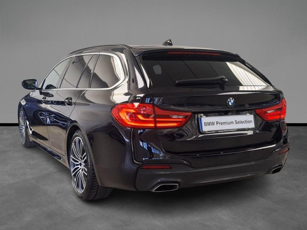 BMW 530 d xDrive 249CV Touring Msport Aut. - 4