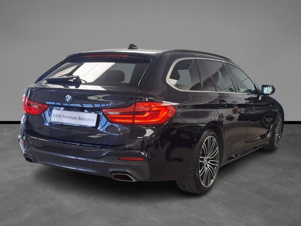 BMW 530 d xDrive 249CV Touring Msport Aut. - 16