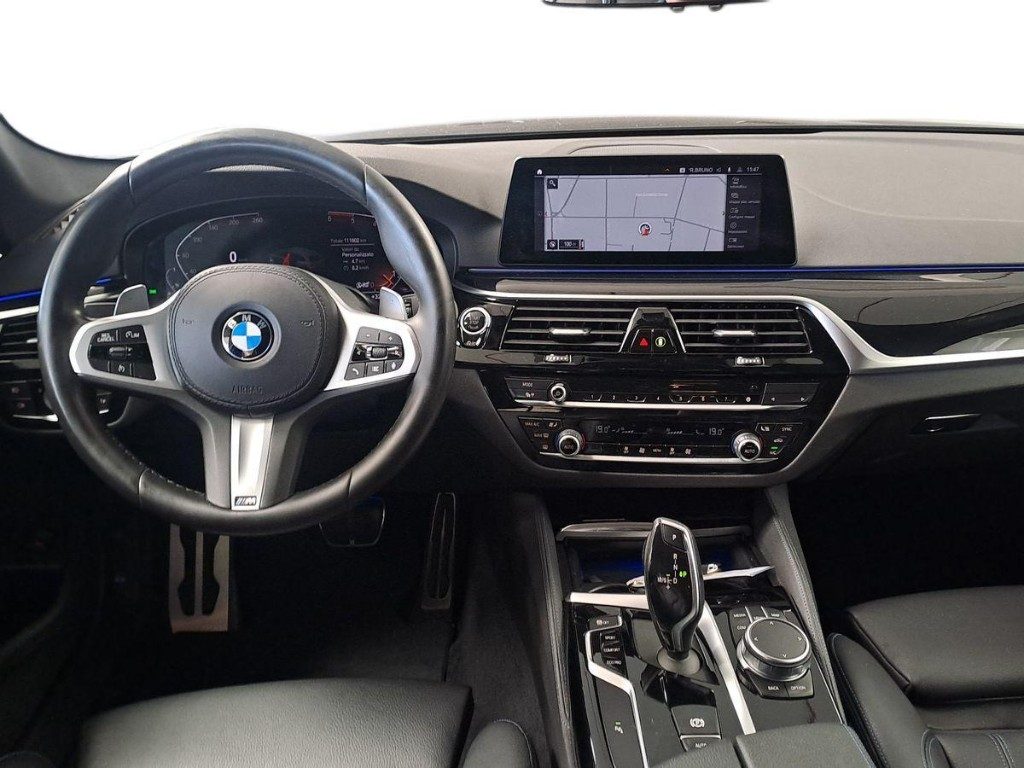 BMW 530 d xDrive 249CV Touring Msport Aut. - 8