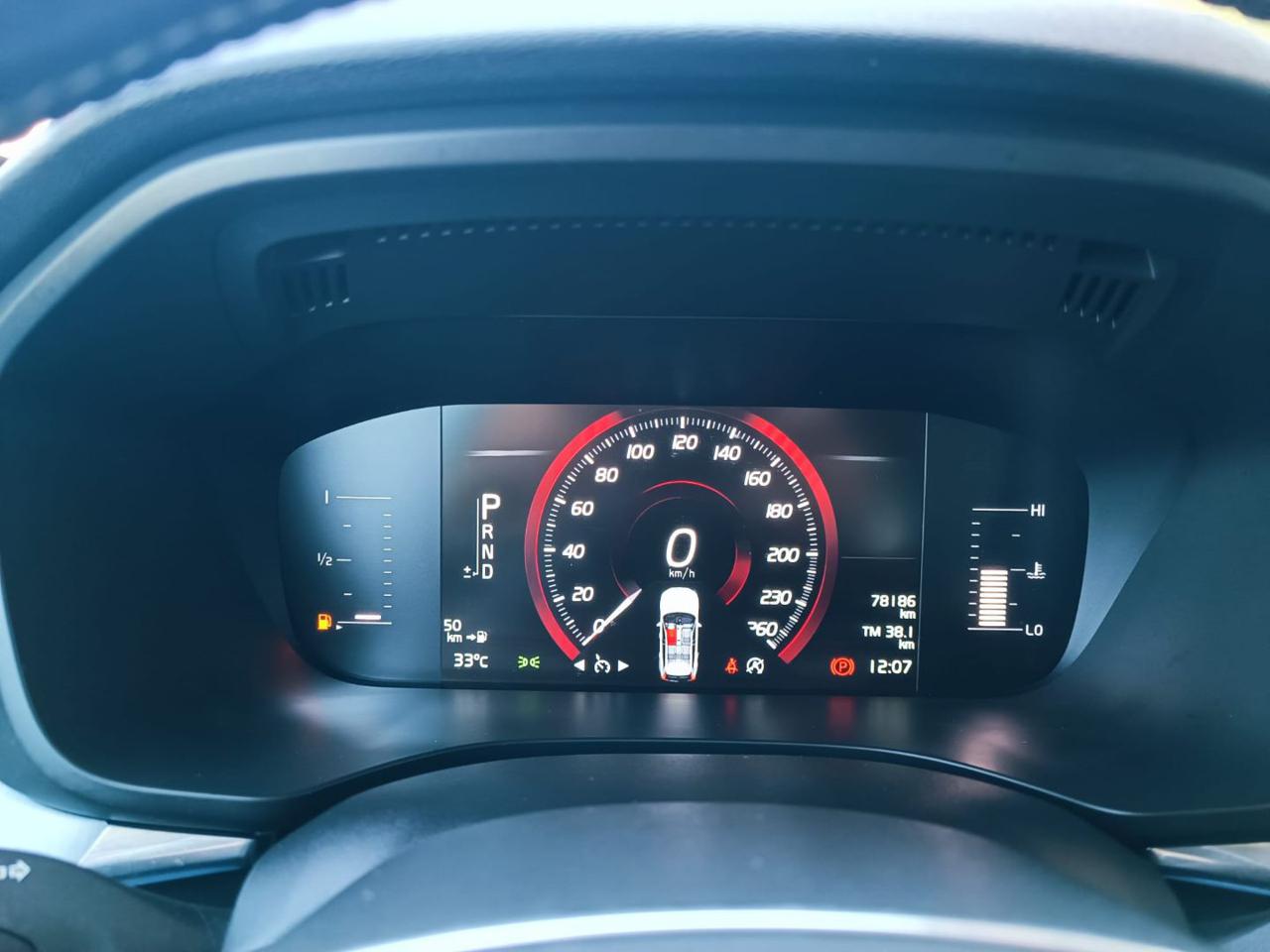 VOLVO XC60 D4 AWD Geartronic Business - 26