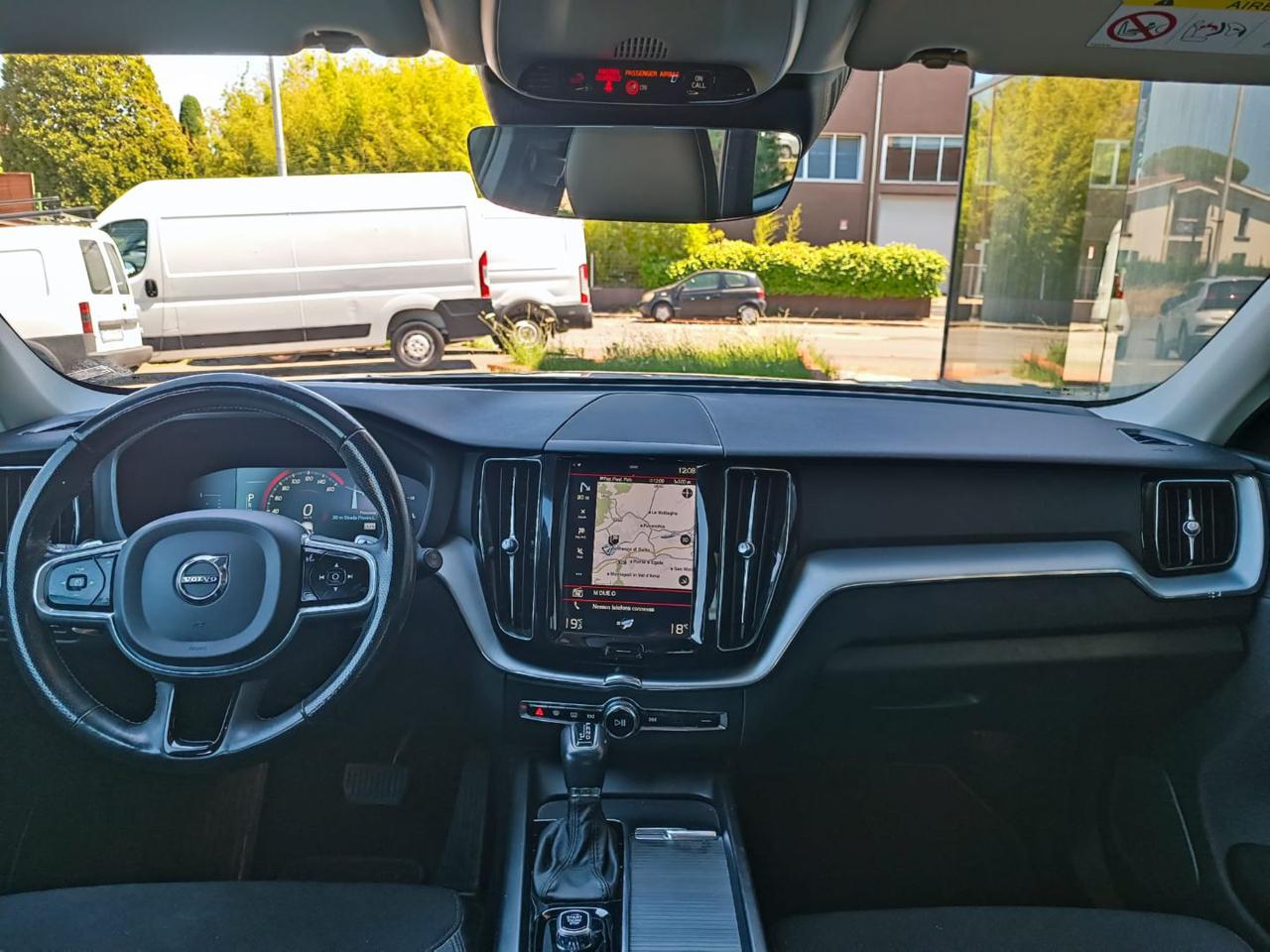 VOLVO XC60 D4 AWD Geartronic Business - 19