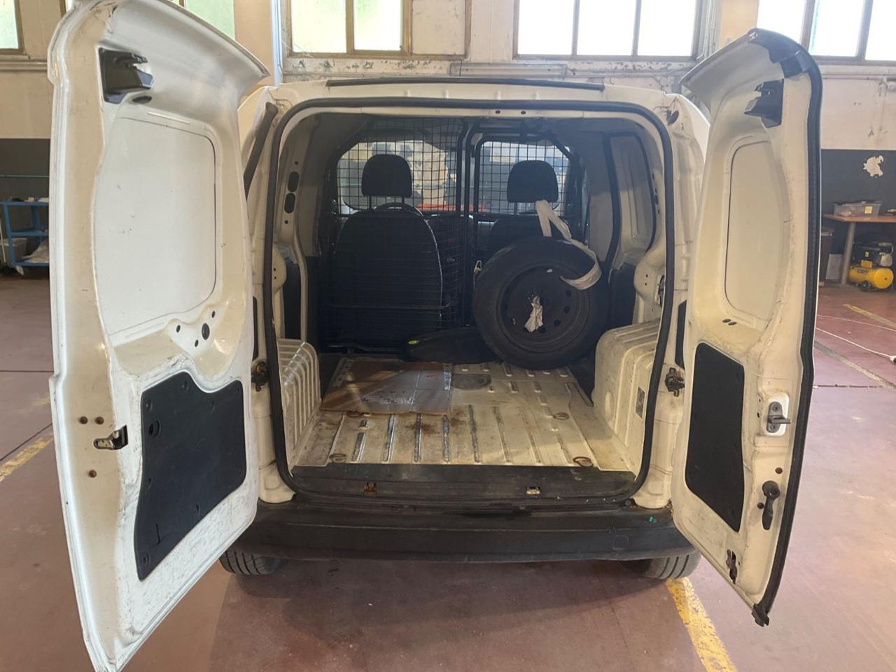 PEUGEOT Bipper 1.4 HDi 70CV Furgone Classe 2 - 6
