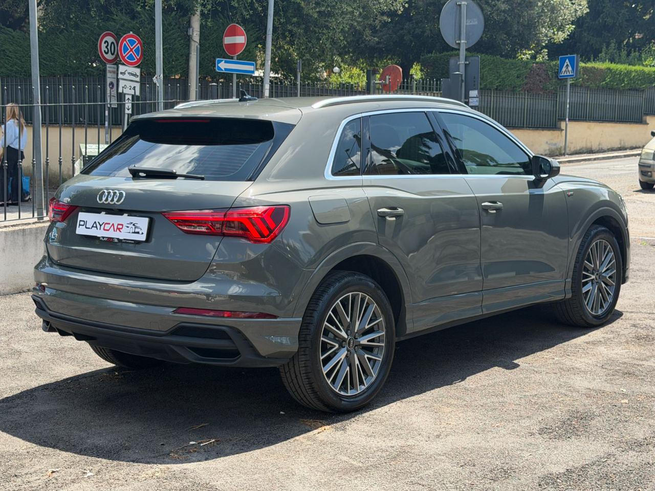 AUDI Q3 35 TDI S TRONIC S LINE EDITION MATRIX+C.L.19+R.CAM - 4