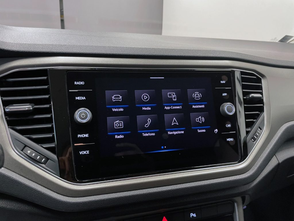 VOLKSWAGEN T-Roc 1.5 TSI STYLE - 25