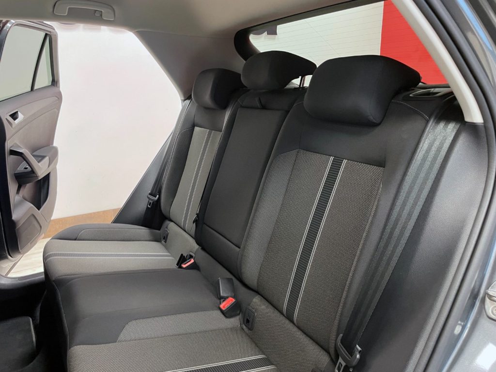 VOLKSWAGEN T-Roc 1.5 TSI STYLE - 29