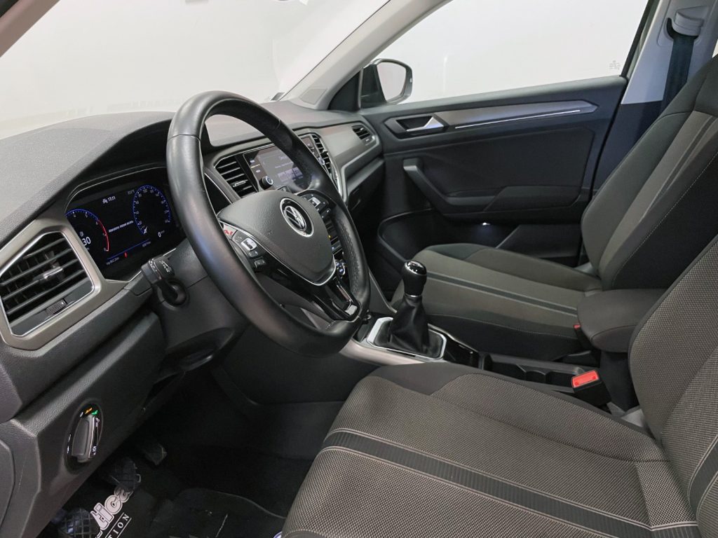 VOLKSWAGEN T-Roc 1.5 TSI STYLE - 41
