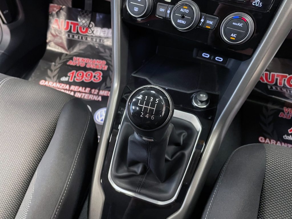 VOLKSWAGEN T-Roc 1.5 TSI STYLE - 46