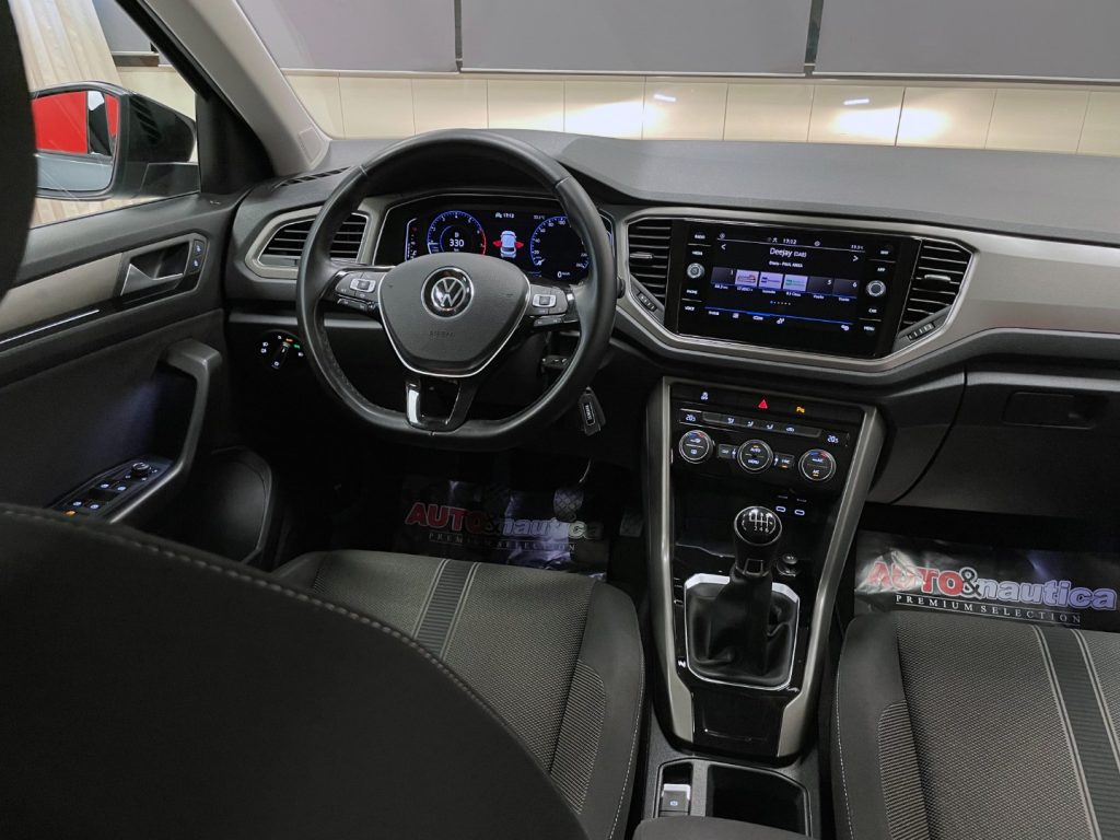 VOLKSWAGEN T-Roc 1.5 TSI STYLE - 48